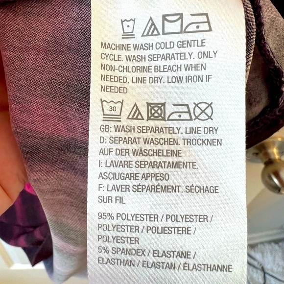 Linea by Louis Dell'Olio Tunic Top Ombré
Watercolors Blouse Size M - Picture 4 of 5